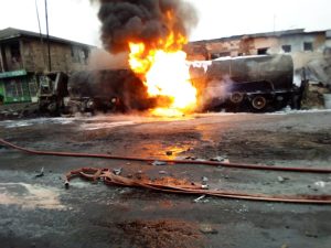 Incendie d&rsquo;un camion citerne à Kinshasa : le gouvernement provincial dresse un bilan provisoire de 5 morts.